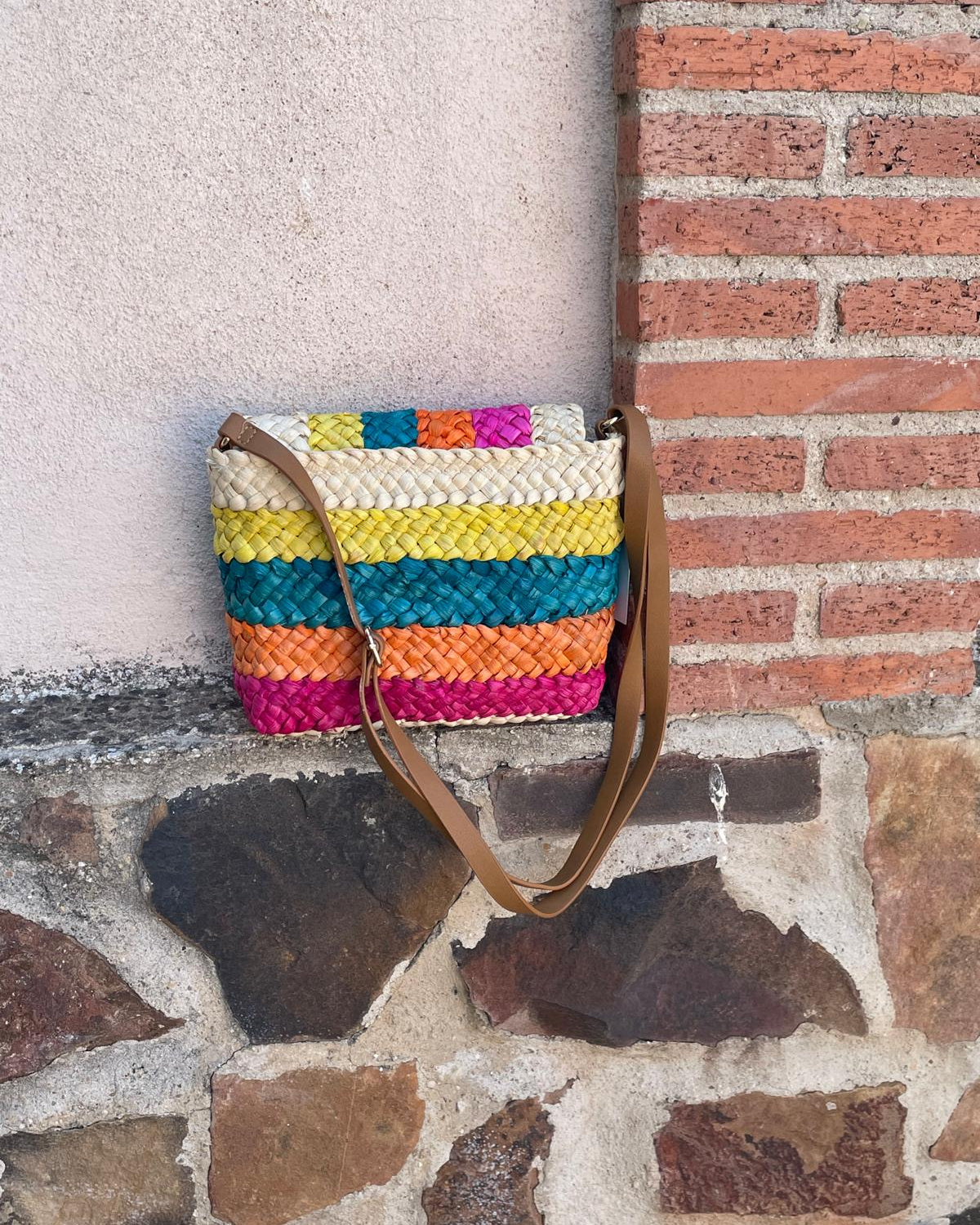 BOLSO EN RAFIA MULTICOLOR